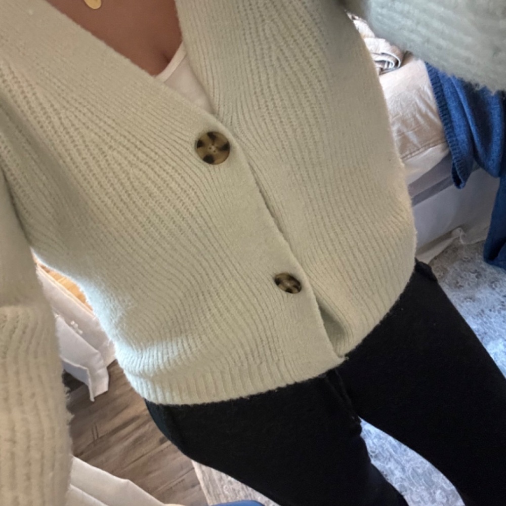 Gap cardigan